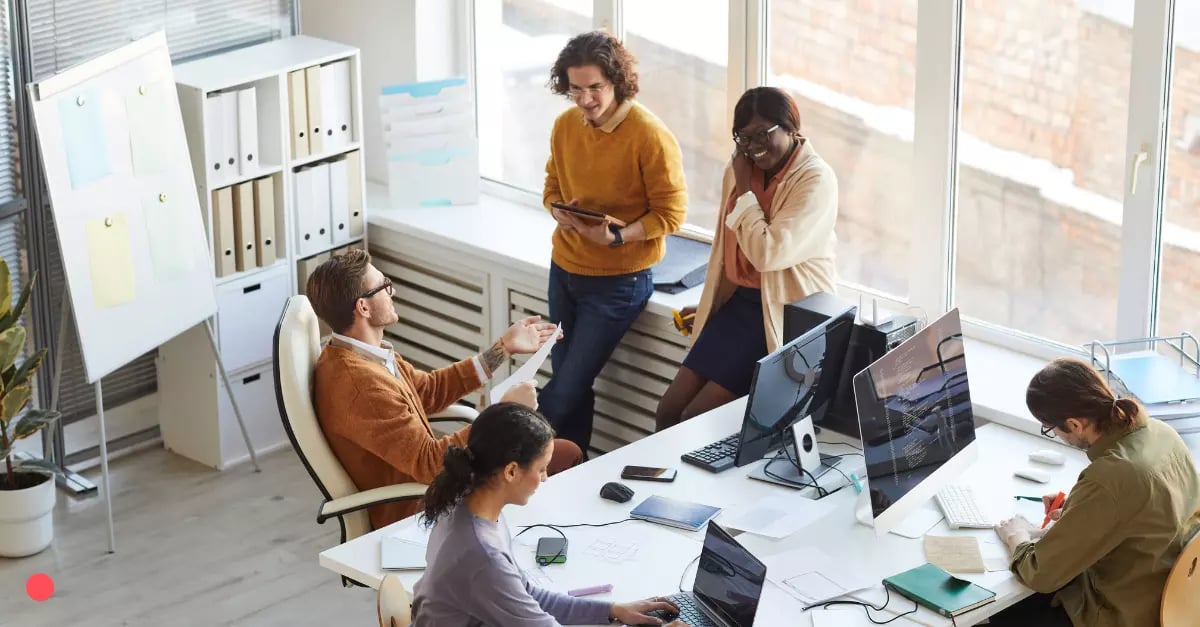 Boosting productivity with HubSpot: 2023 UK risk report insights